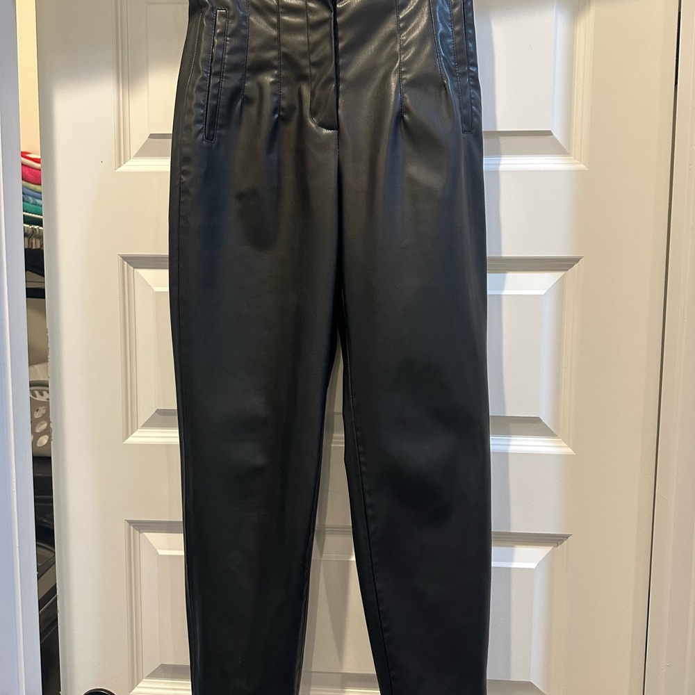 Women's Black Zara High-Waisted Vegan Leather pants sz S